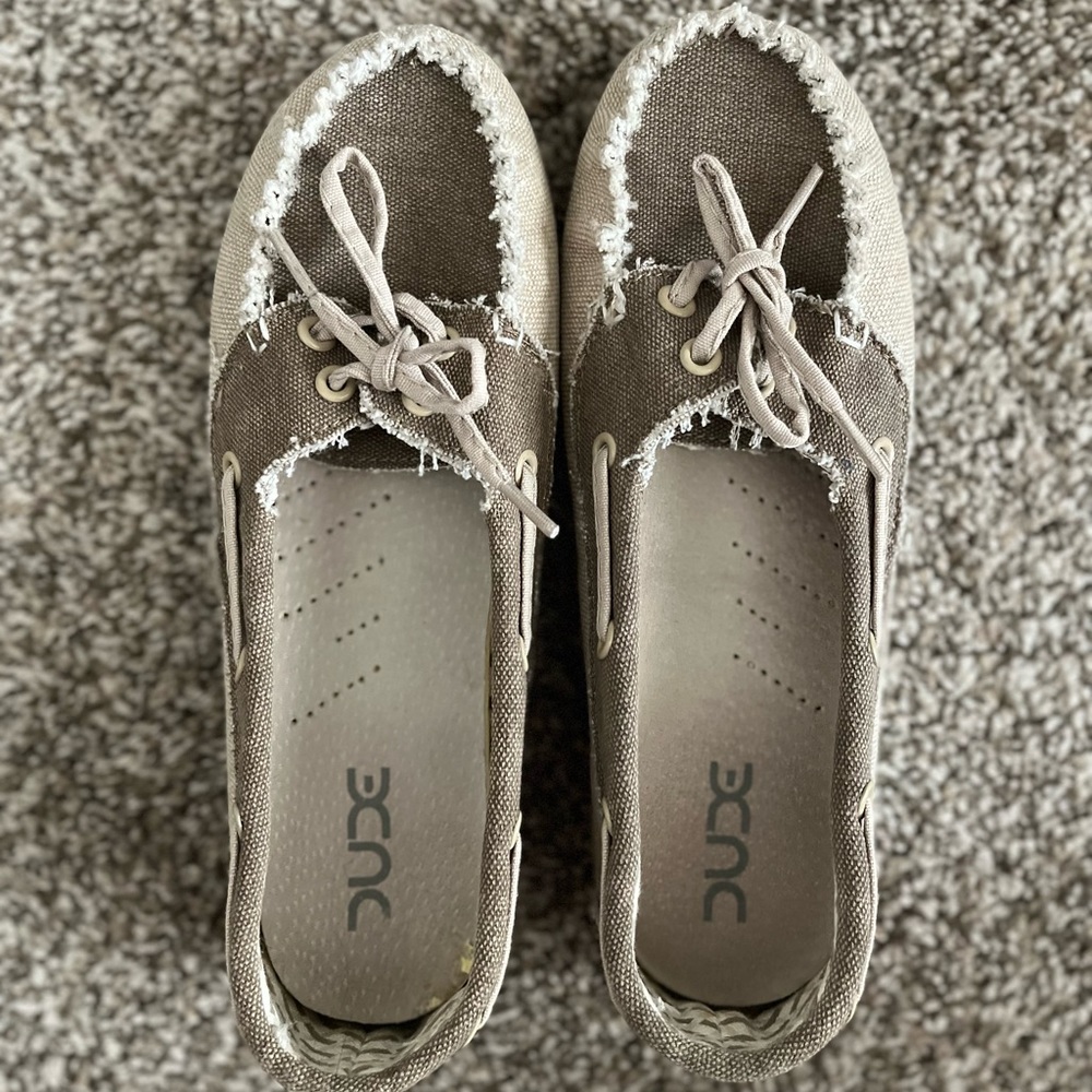 Womens Hey Dude slip ons